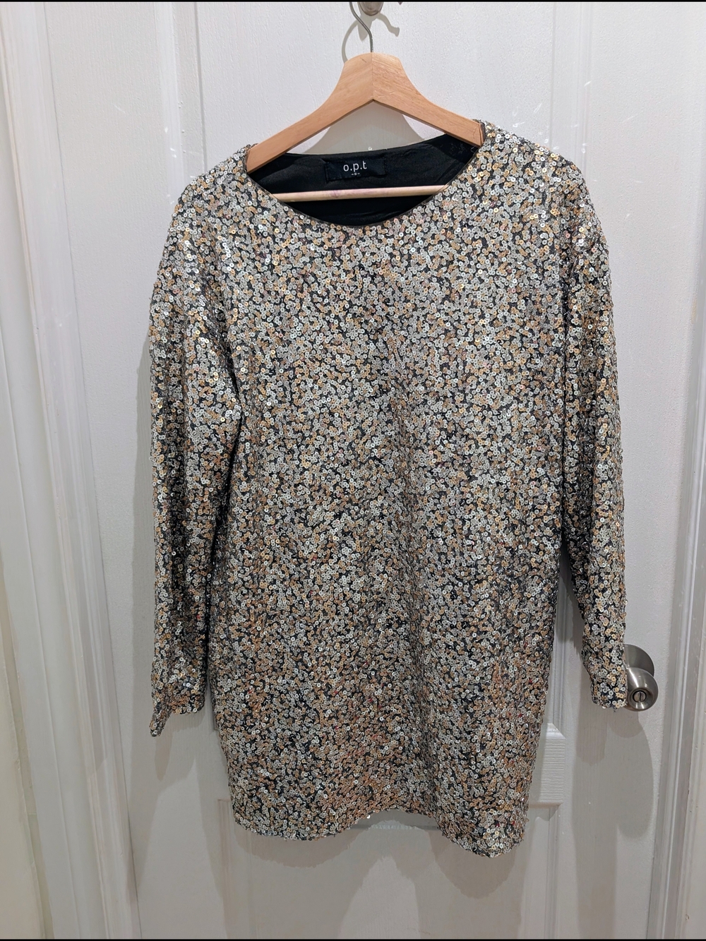 Women's Sequin Shift Dress in Silver and Gold